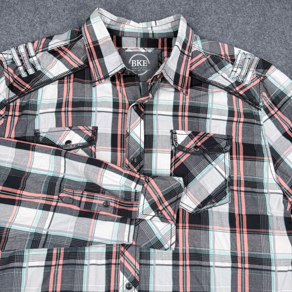 BKE Athletic Fit Mens XL Long Sleeve Plaid pearl snap Button Down western Shirt